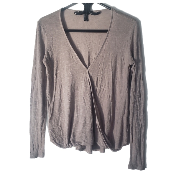 "Forever 21 Beige Wrap Top | Long Sleeve | Casual Chic Size Small - Picture 1 of 4